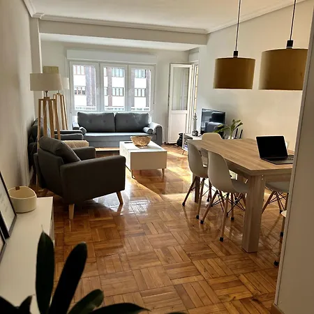 Piso Reformado Centro De דירה אוביידו